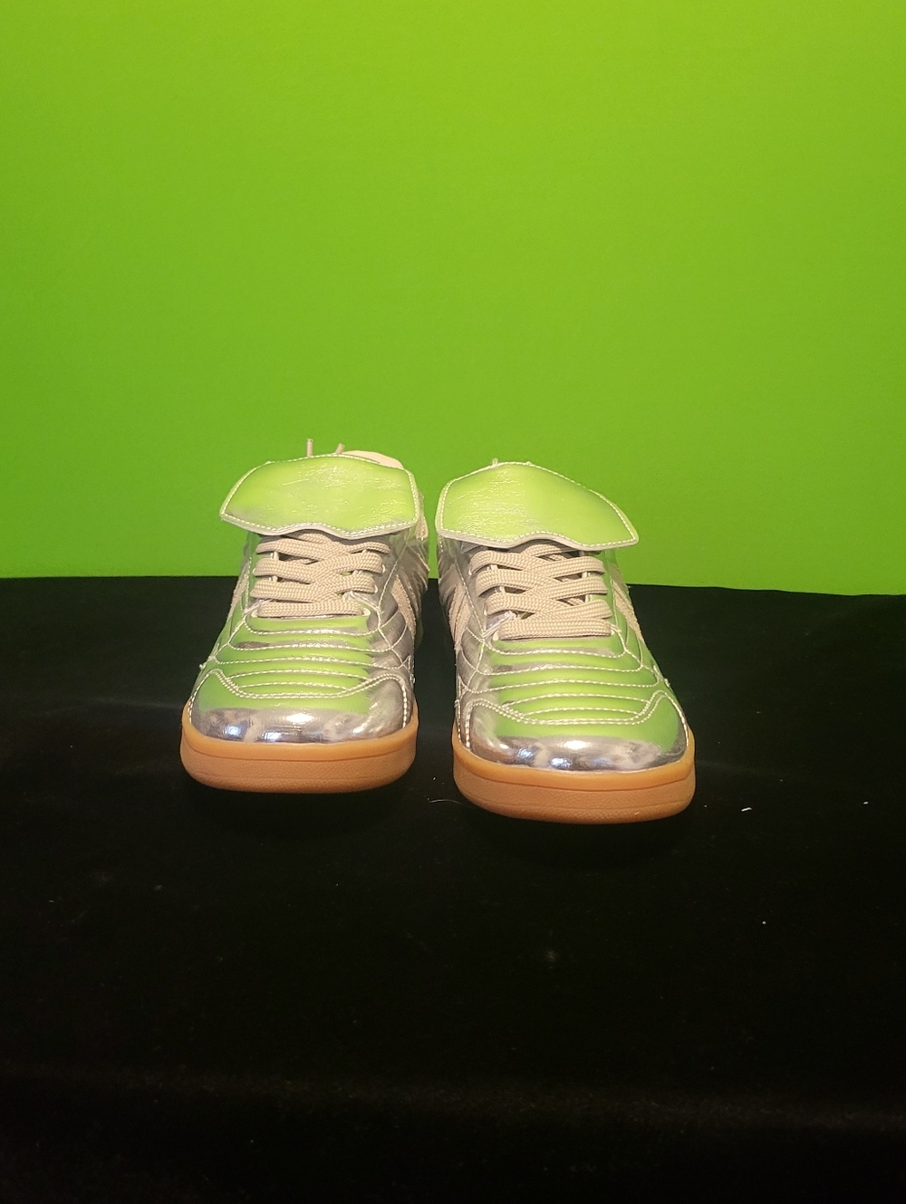 Steve Madden Madrid Silver Women’s Sneakers Size 7.5|